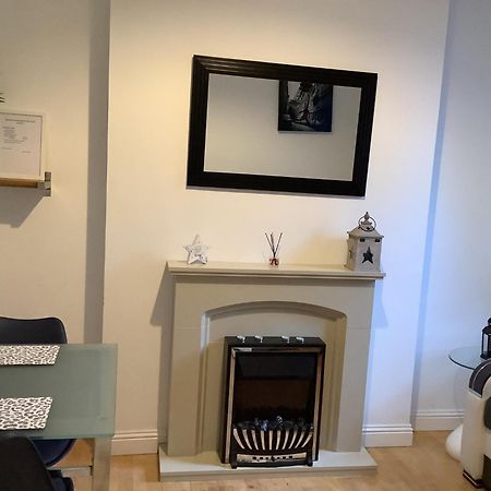 Ground Floor Apartment With Garden Glasgow Ngoại thất bức ảnh