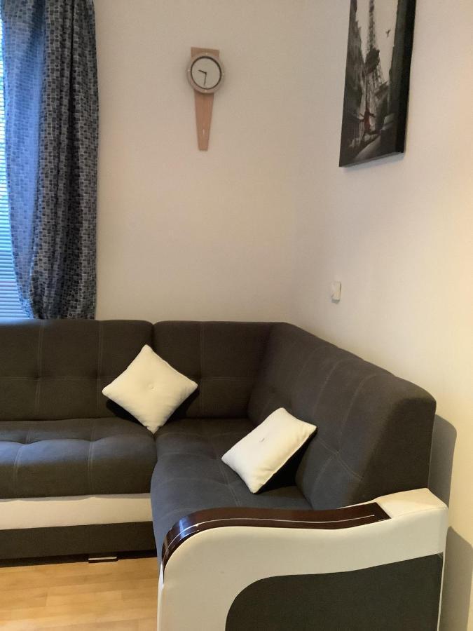 Ground Floor Apartment With Garden Glasgow Ngoại thất bức ảnh