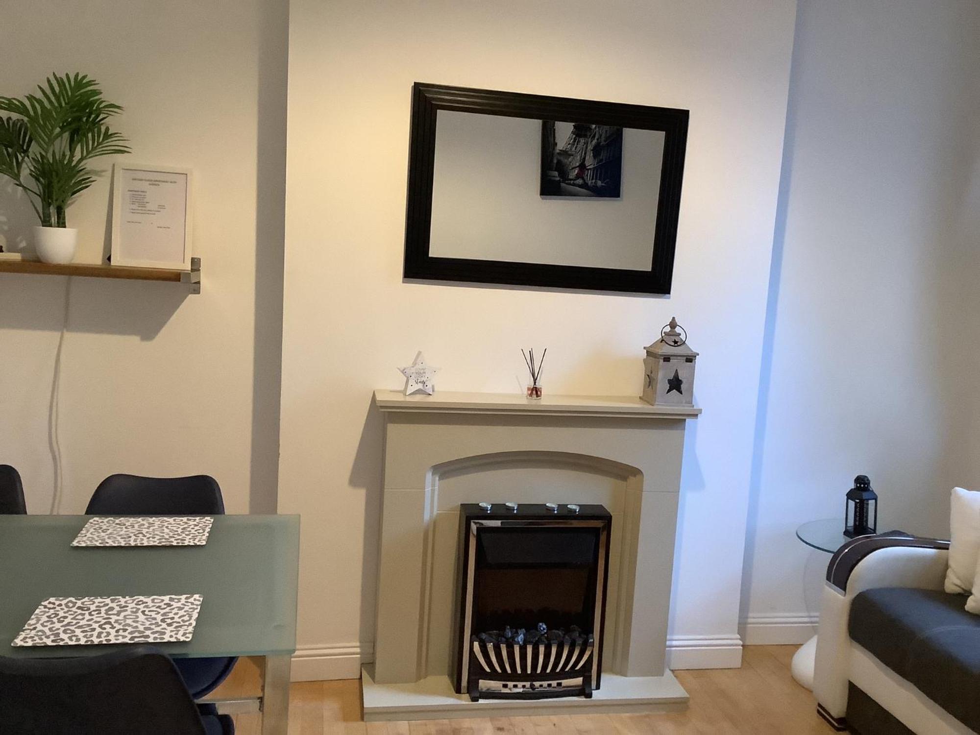 Ground Floor Apartment With Garden Glasgow Ngoại thất bức ảnh